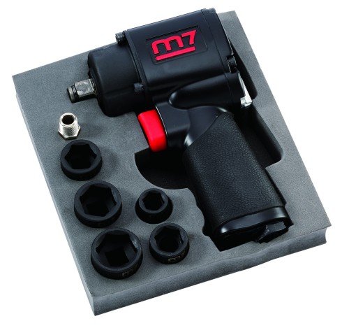 Klucz udarowy 1/2" 610Nm + zestaw 5 nasadek krótkich