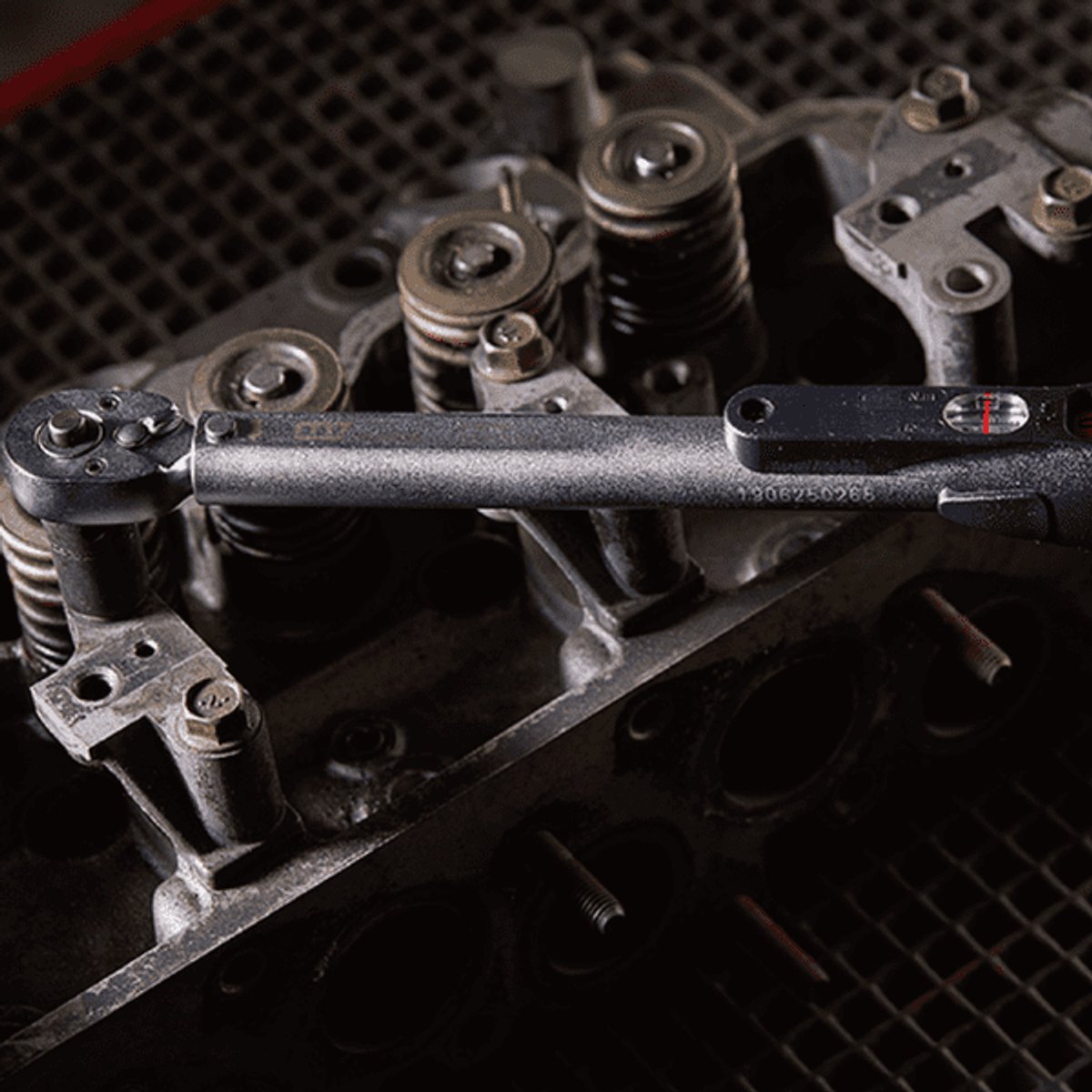 TW-612102-2.jpg